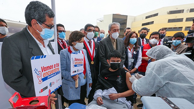 Pasar el 50% de población objetivo debidamente vacunada, se consiguió por respuesta favorable de la población