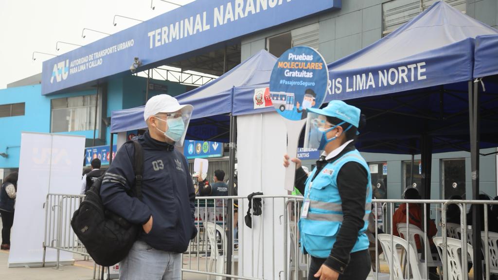 Minsa y ATU realizan campaña de descarte de la COVID-19 en estación Naranjal del Metropolitano