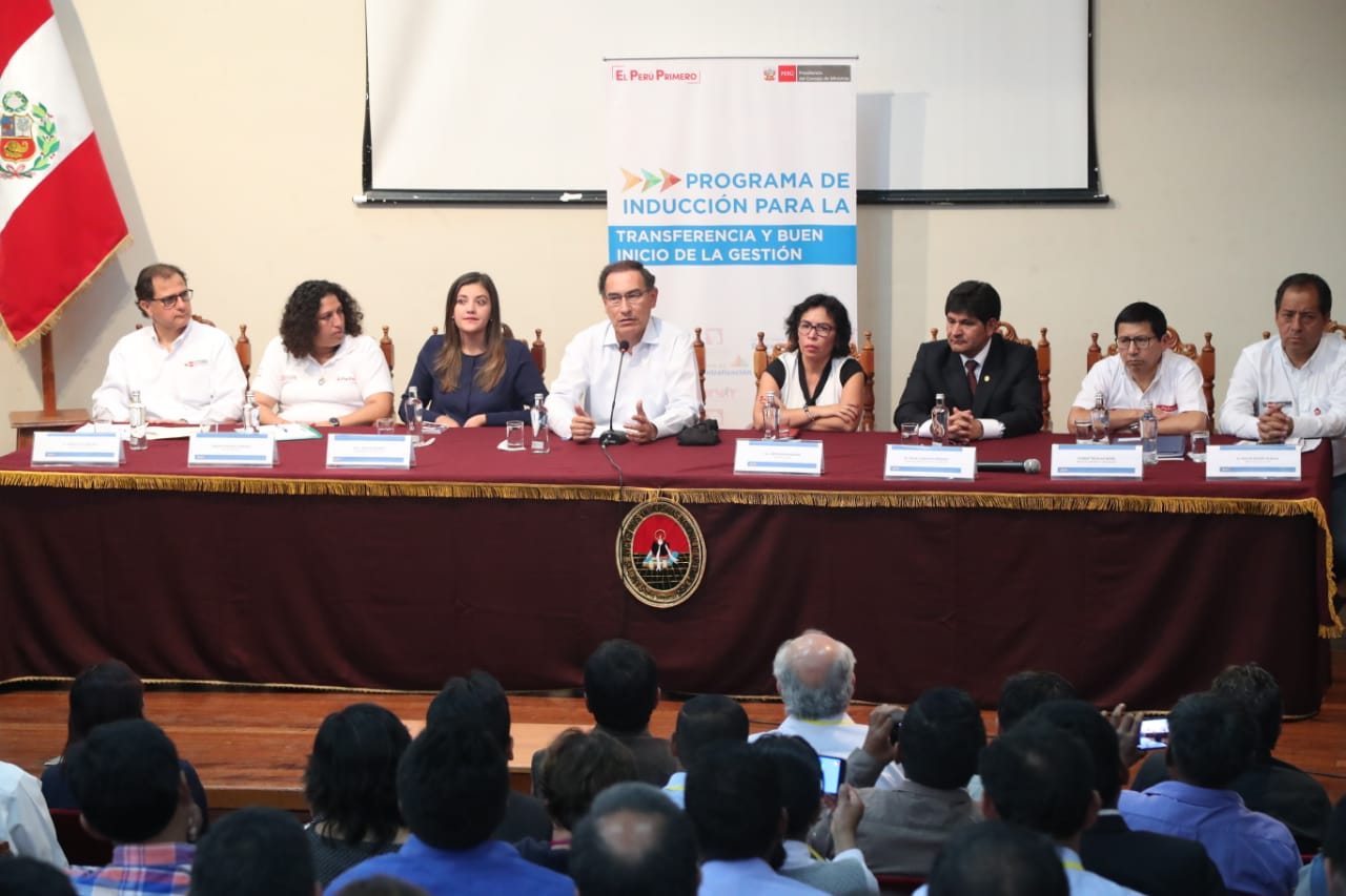 Presidente de la República, Martín Vizcarra, participó en "Taller de Inducción a Autoridades Municipales de Arequipa".