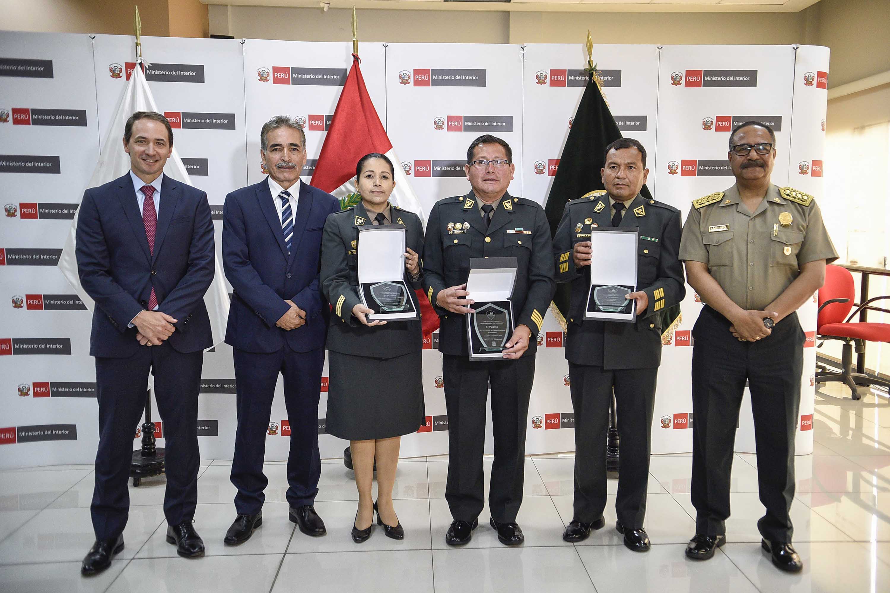 Premiación de iniciativas ganadoras del concurso "Mi Comisaría, Mi orgullo".