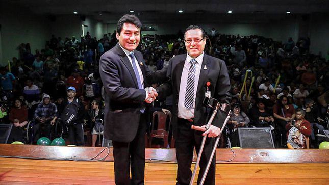 Presidente del Conadis, Darío Portillo Romero y el Alcalde electo de Ate Vitarte, Edde Cuéllar.