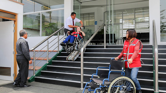 Accesibilidad en el Colegio Newton, La Molina.