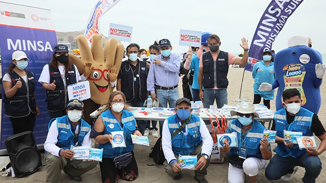 Ministro de Salud: Acudamos a la playa con responsabilidad y cuidando el distanciamiento