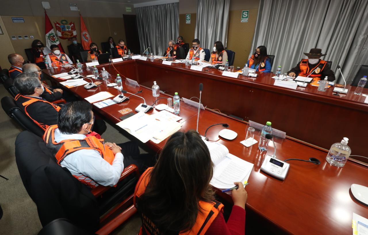 Ministro de Defensa participó en sesión del Consejo Nacional de Gestión del Riesgo de Desastres