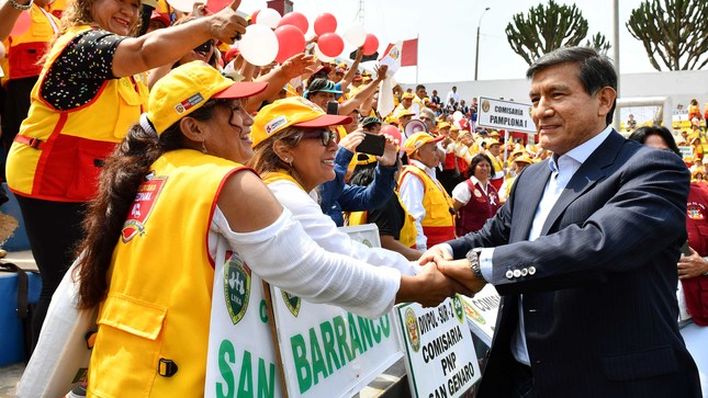 Ministro del Interior saluda a Juntas Vecinales