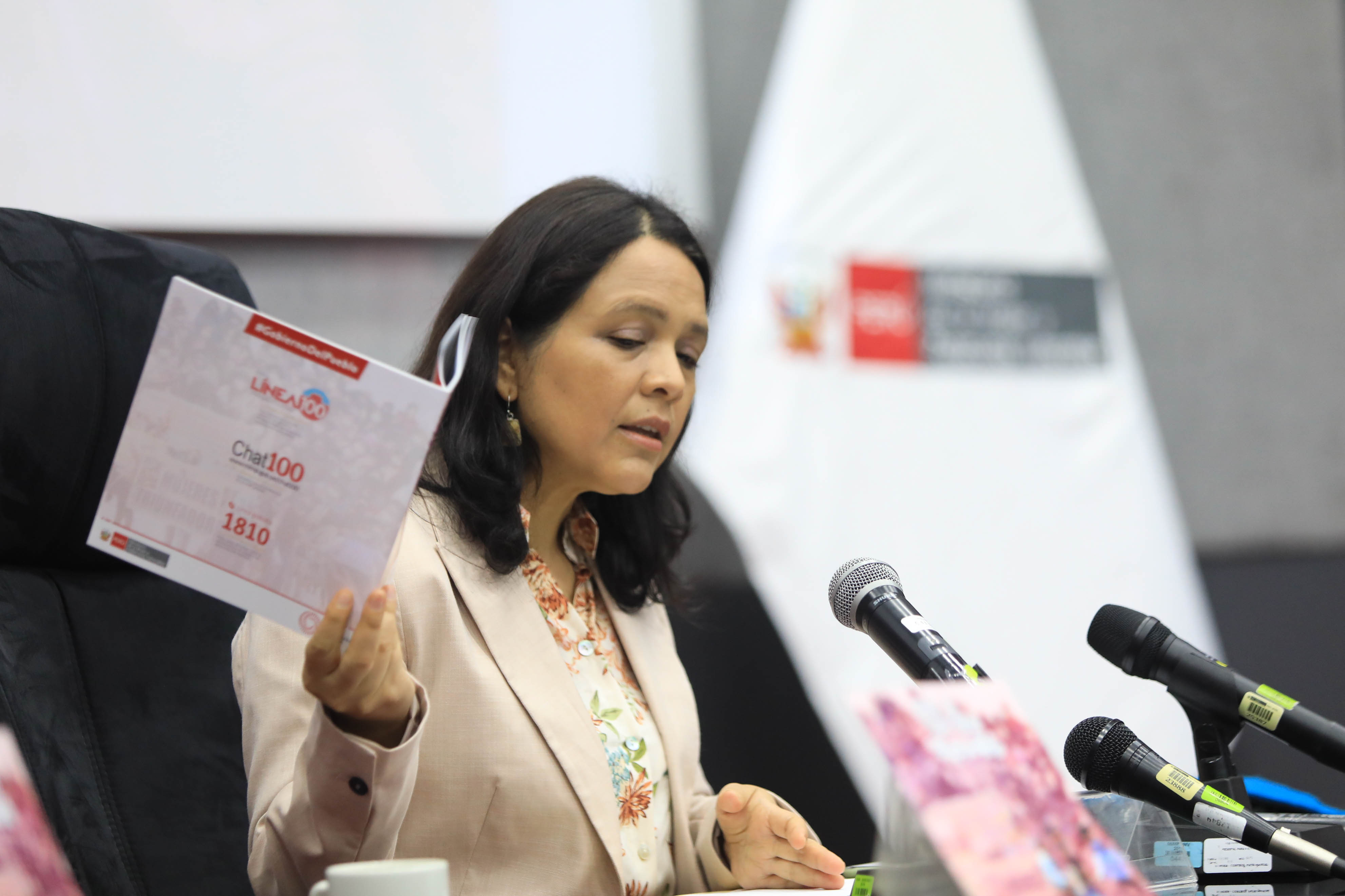 Conferencia por cien días de gestión