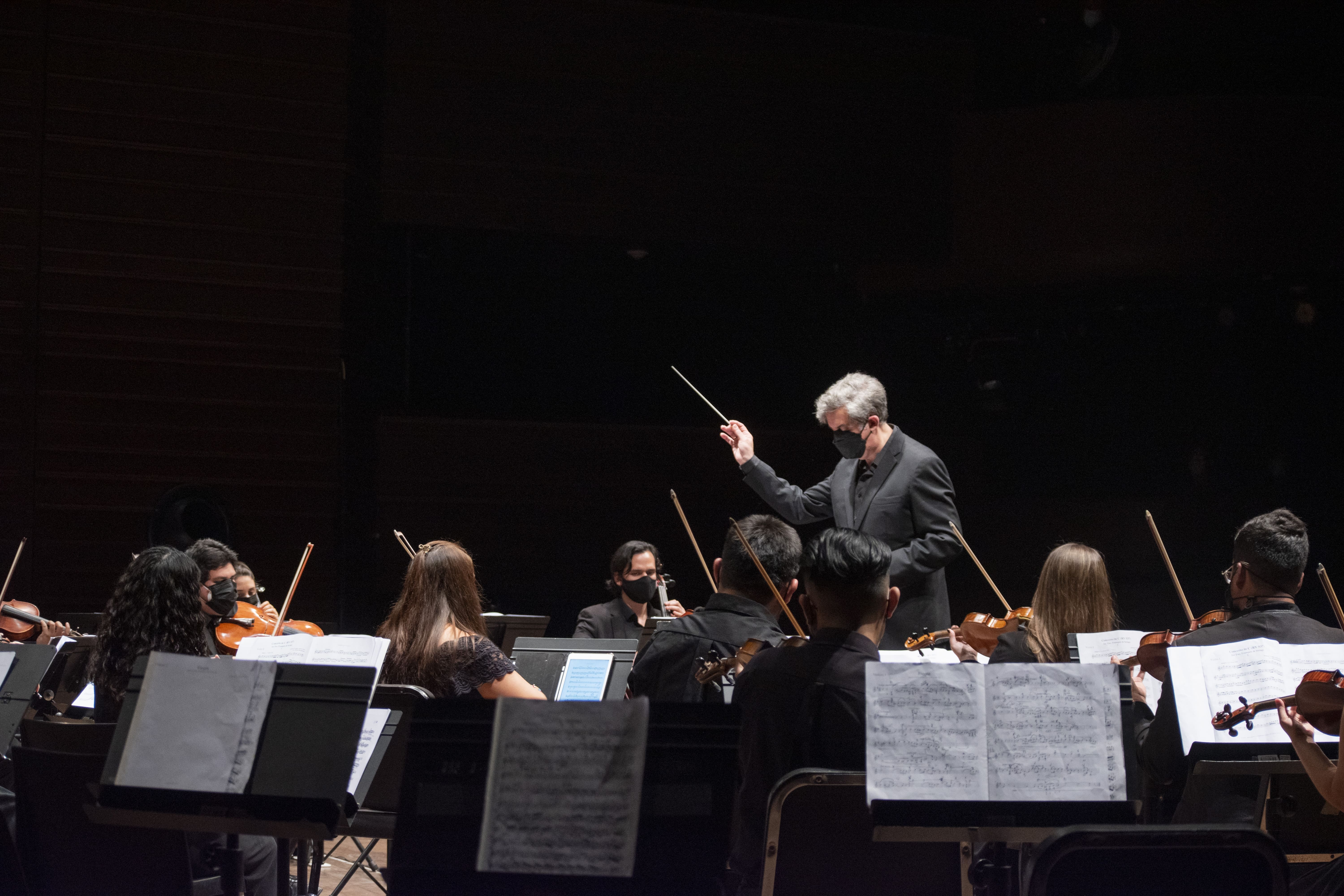Se presenta la Sinfónica Juvenil del Perú en el Gran Teatro Nacional con obras de Mozart, Brahms y Strauss