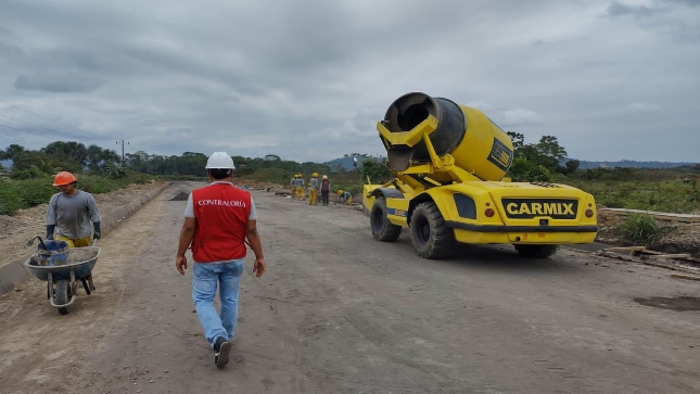 Contraloría detecta irregularidad en adicional de obra vial