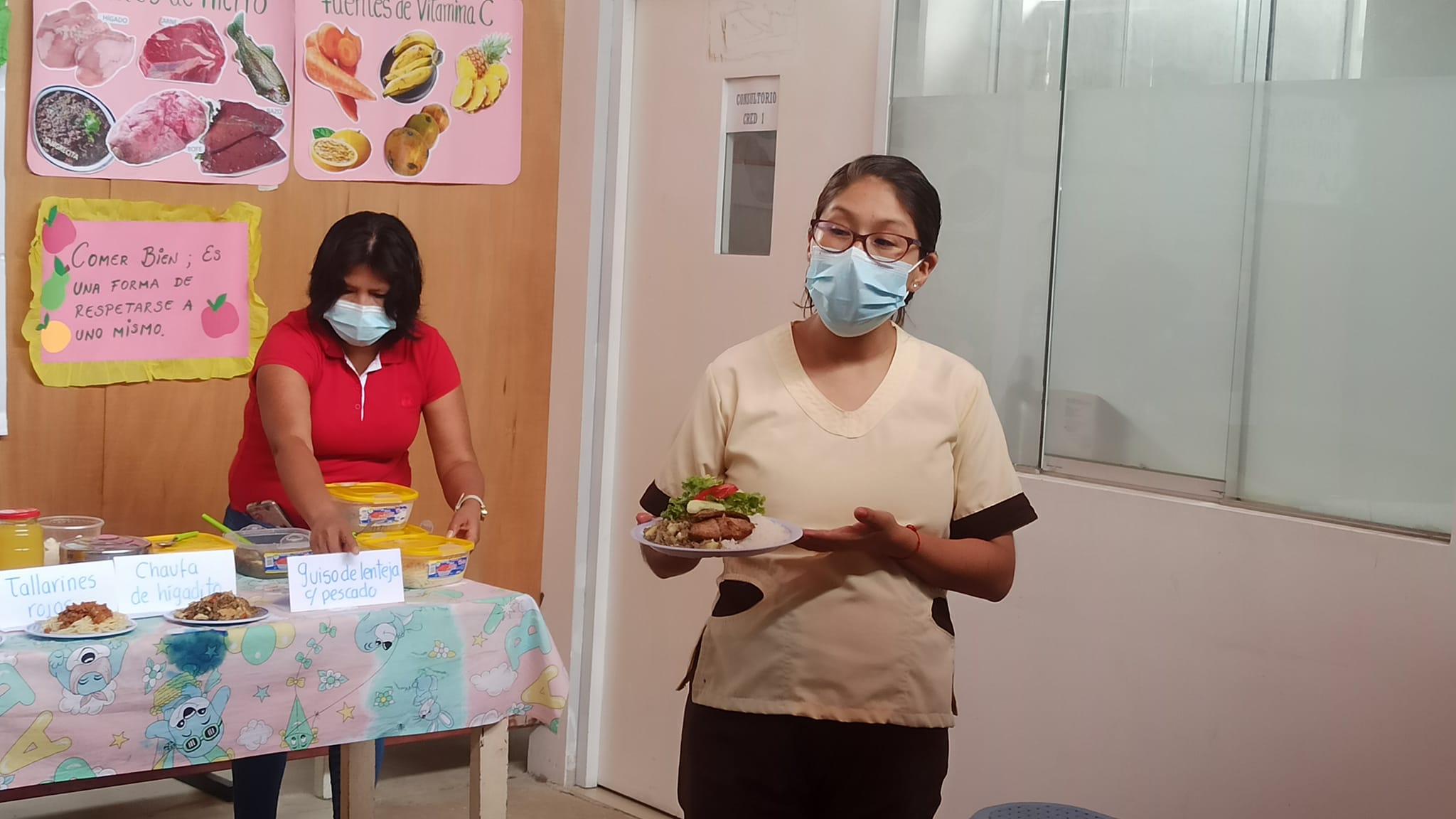 Sesión demostrativa de preparación de alimentos ricos en hierro