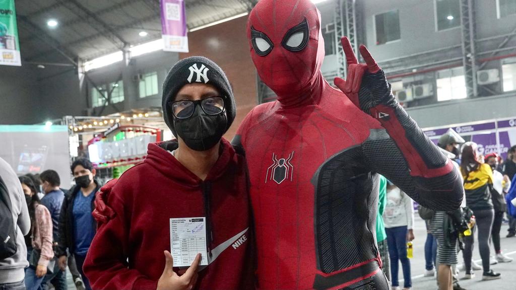 Brigadas de vacunación llegan a la Comic Convention Lima 2021