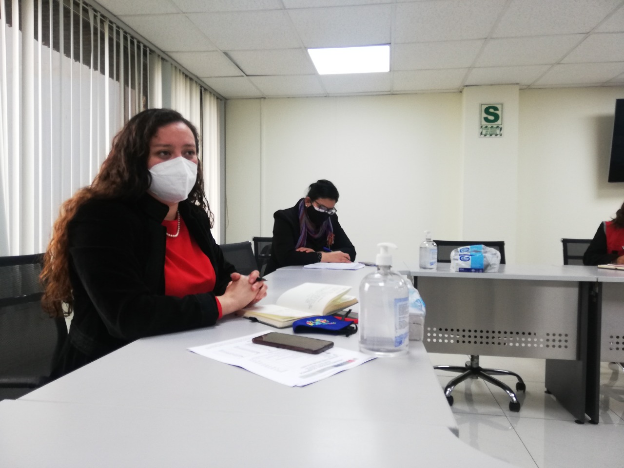 Reunión con el alcalde de Cajabamba
