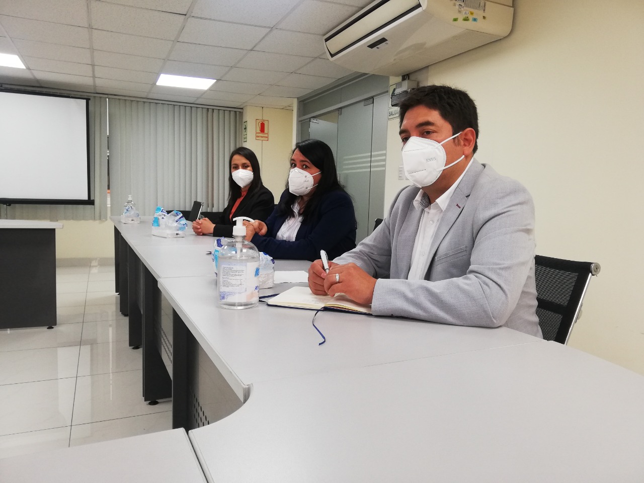 Reunión con el alcalde de Cajabamba