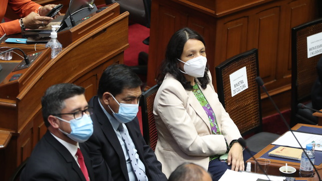 Anahí Durand en el Congreso de la República