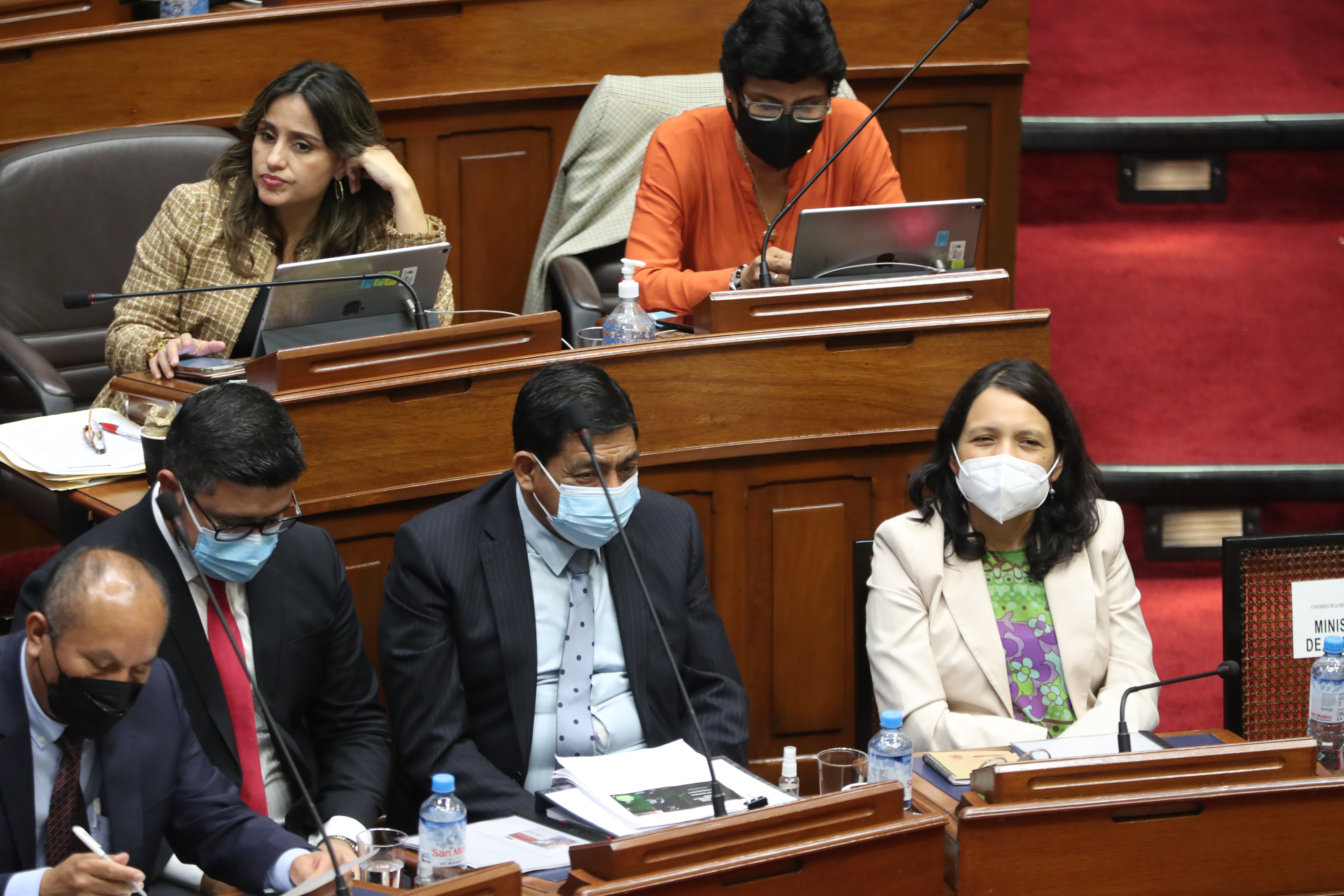Anahí Durand en el Congreso de la República