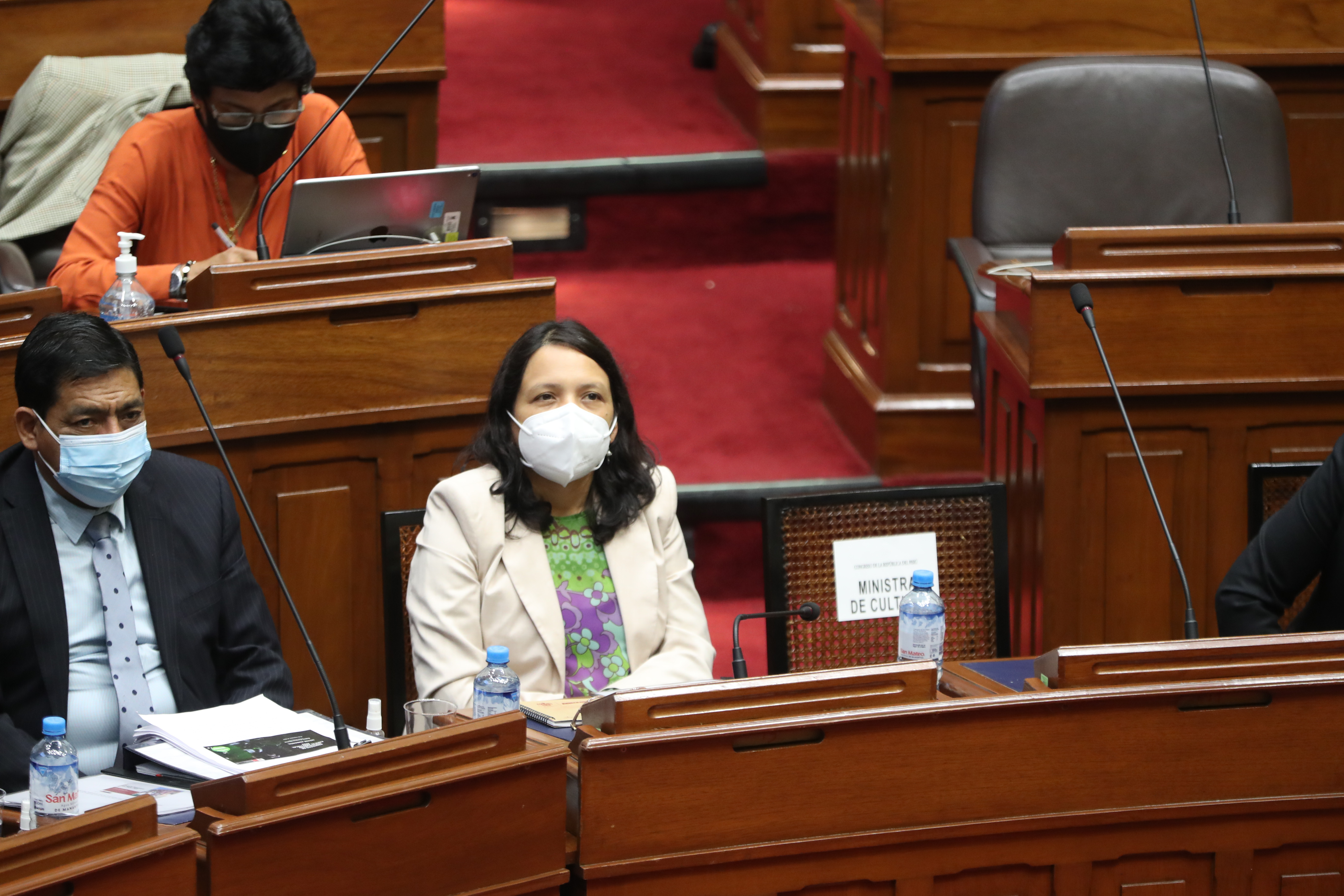 Anahí Durand en el Congreso de la República