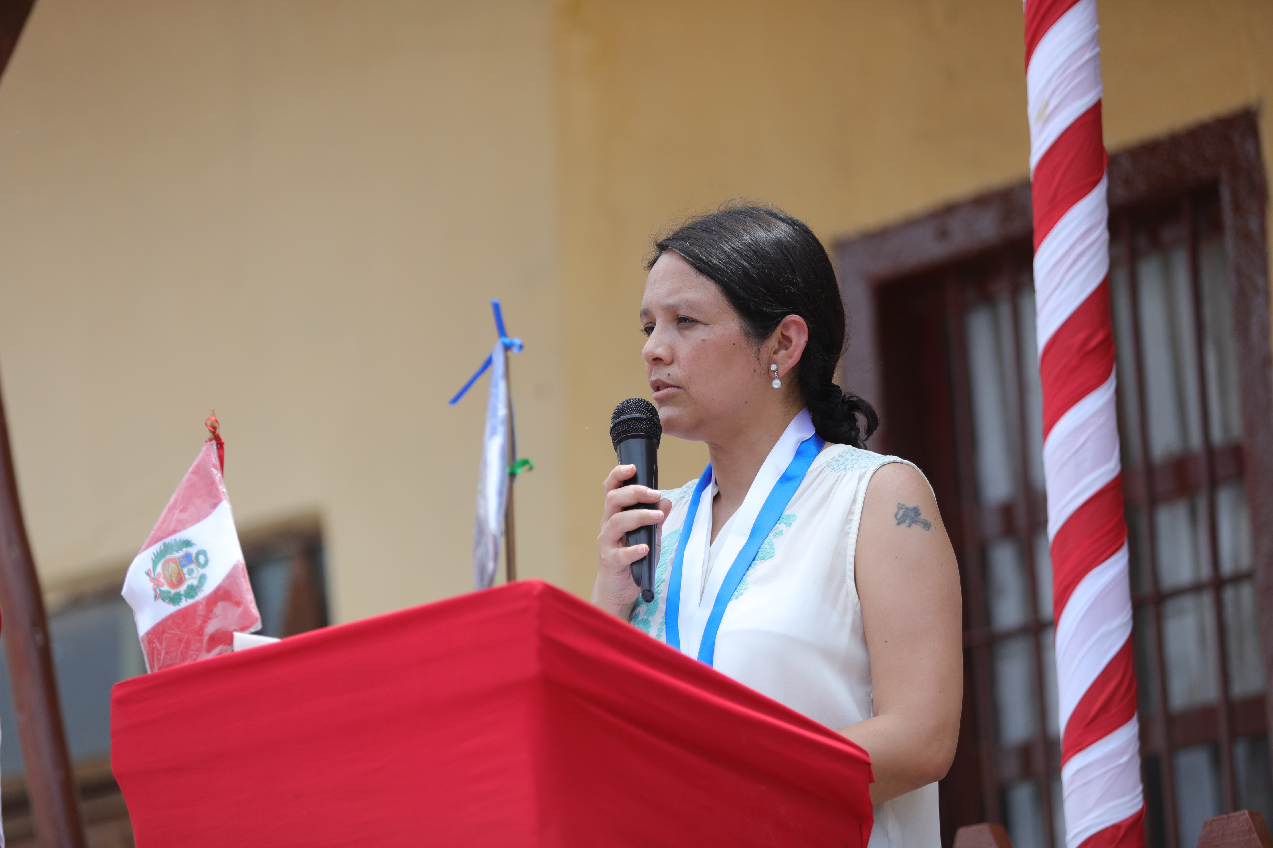 Ministra Anahí Durand en el homenaje a Manuela Sáenz
