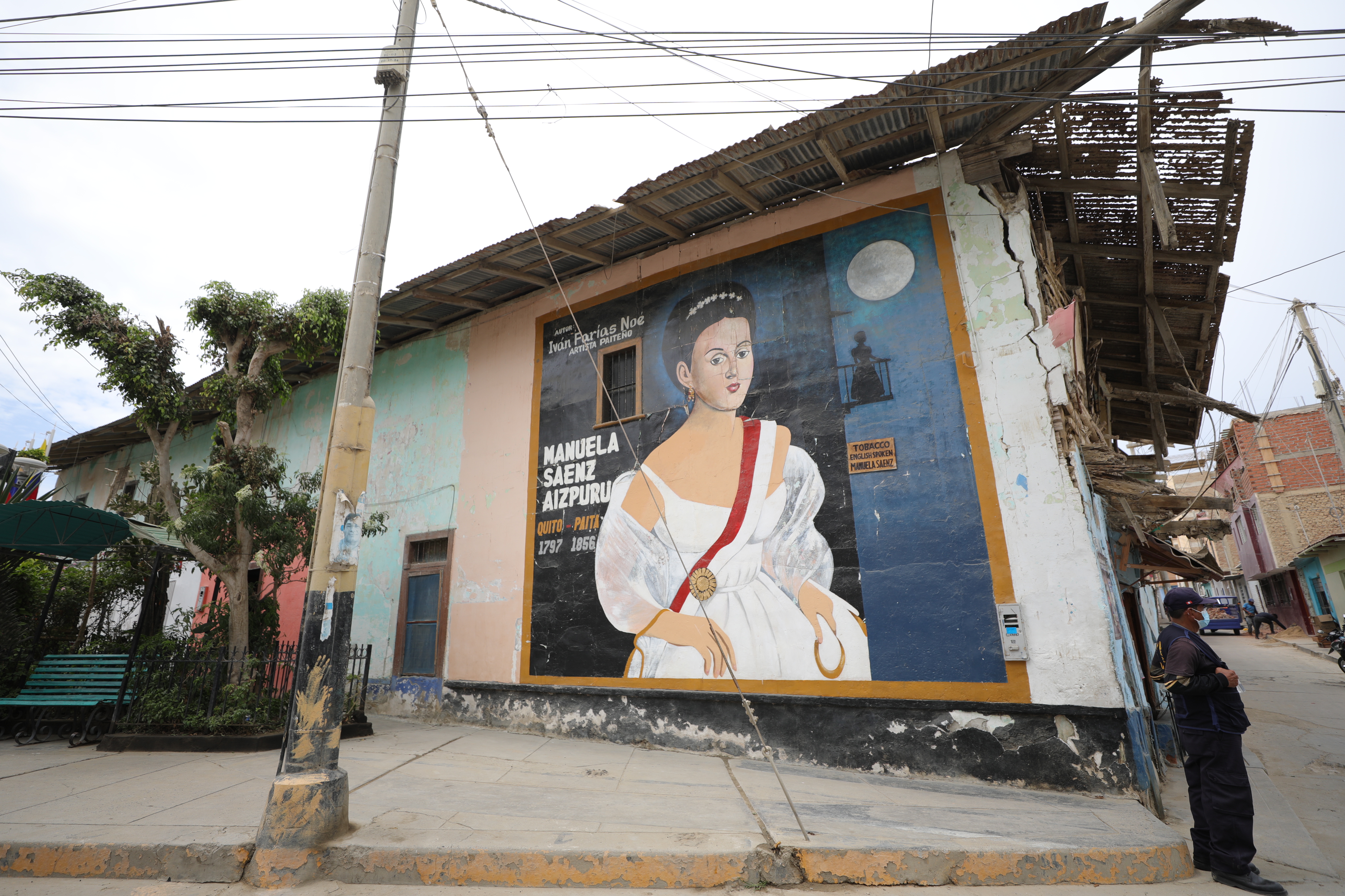 Ministra Anahí Durand en el homenaje a Manuela Sáenz