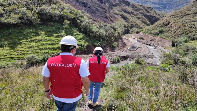 Contraloría alertó ausencia de profesionales en obra de agua y alcantarillado de Leimebamba