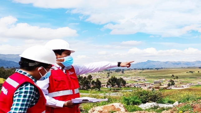 Contraloría advierte retraso en movimiento de tierras del aeropuerto de Chinchero