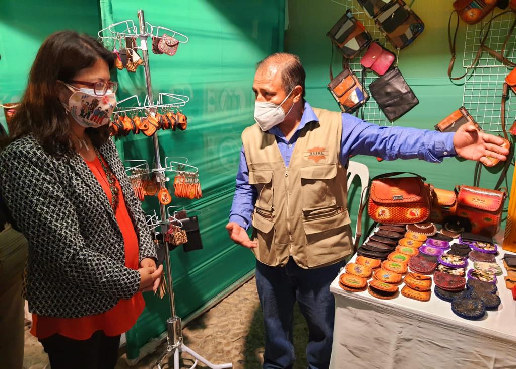 Ministra de Cultura inauguró la Exposición Venta Ruraq Maki – Hecho a mano en Trujillo