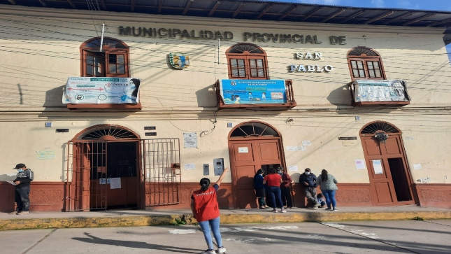 Otorgan buena pro de mantenimiento de vías vecinales a postores con mayores precios