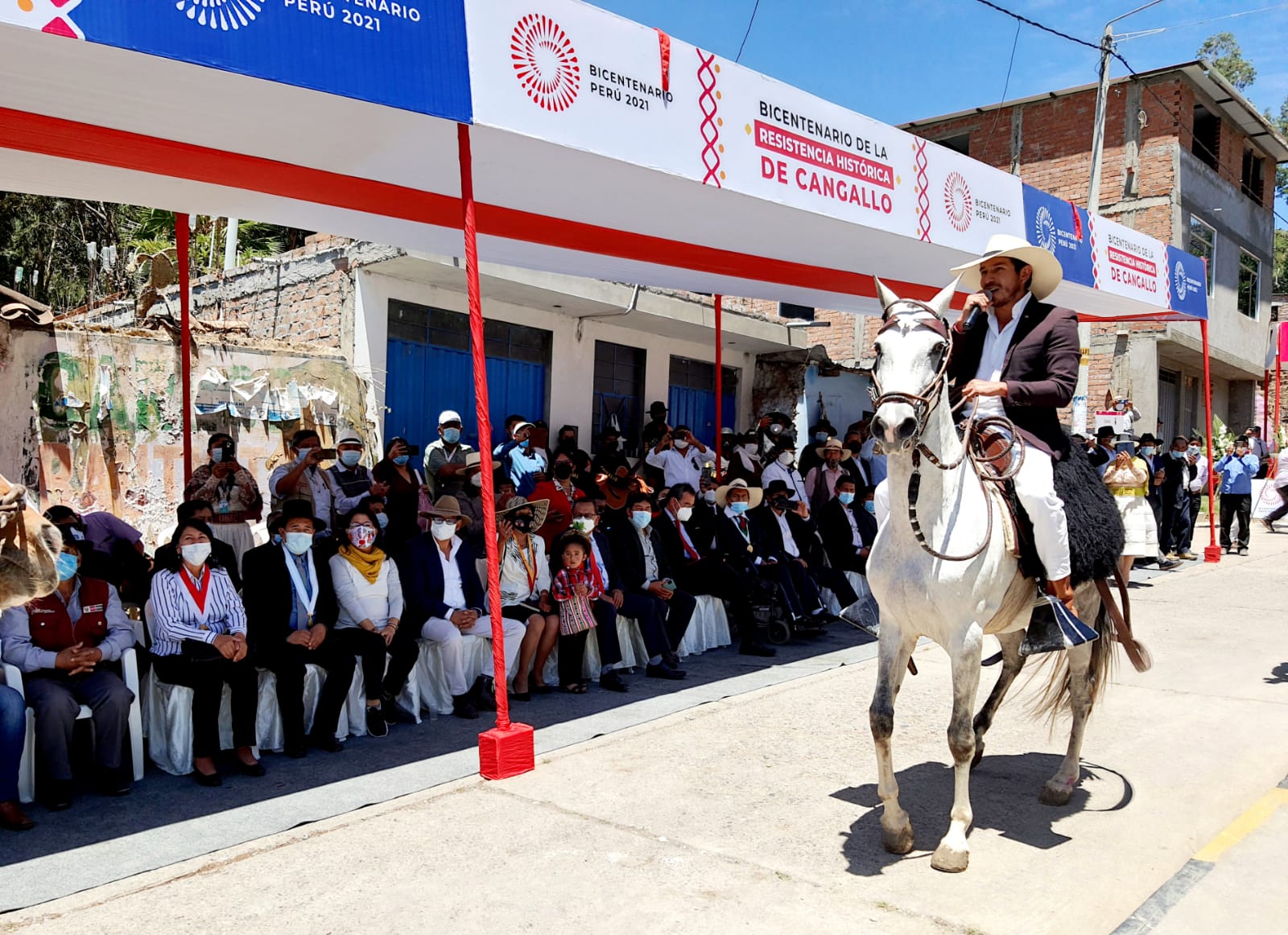 Ministra de Cultura en Ayacucho: "Hay que seguir peleando contra la desigualdad social y la corrupción"