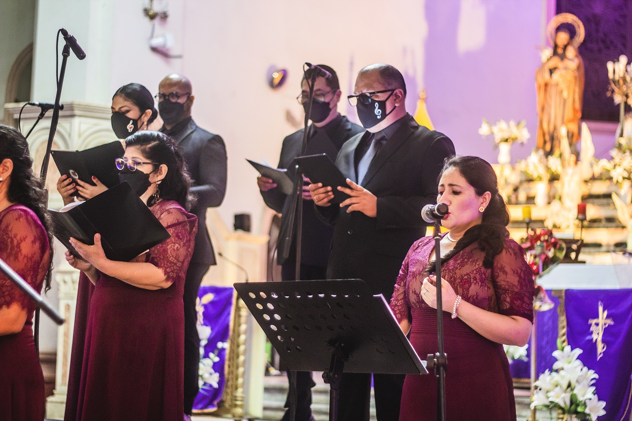 La magia envolvió la ciudad Ica con concierto del Coro Nacional