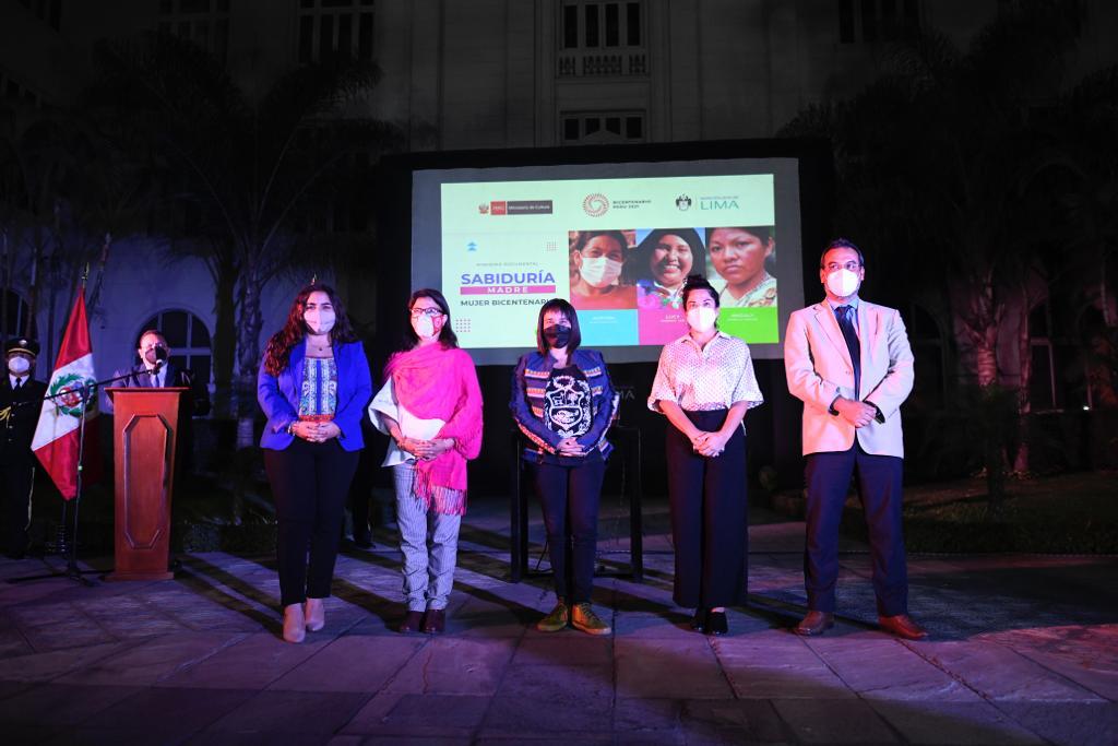 Ministra de Cultura acompañó a mujeres de organizaciones sociales del Cercado en presentación de cortometraje Sabiduría Madre