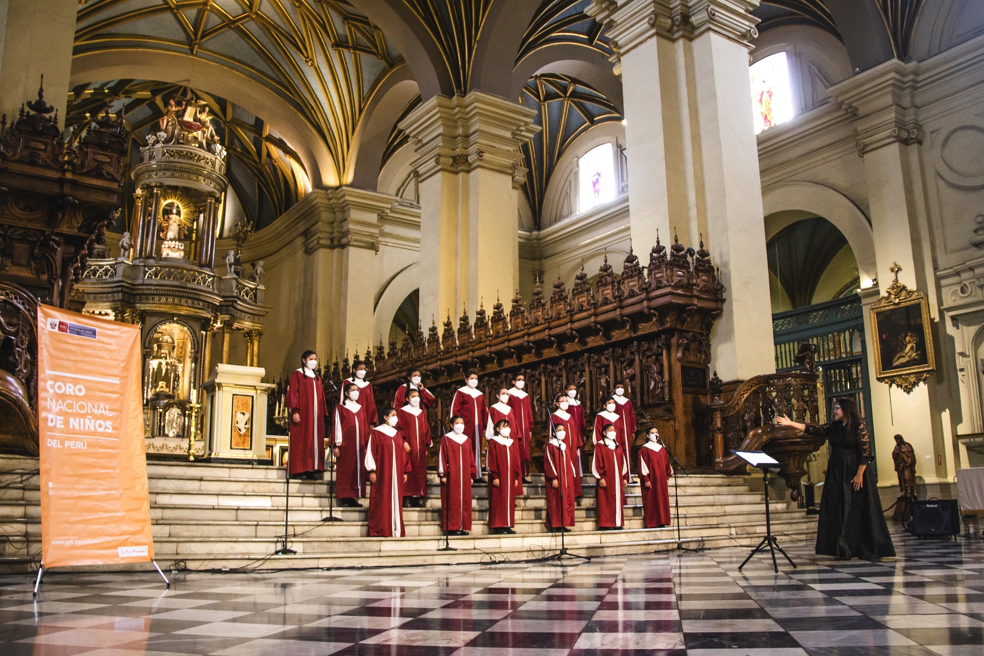 El Coro Nacional de Niños del Perú impregnó de música navideña la Catedral de Lima