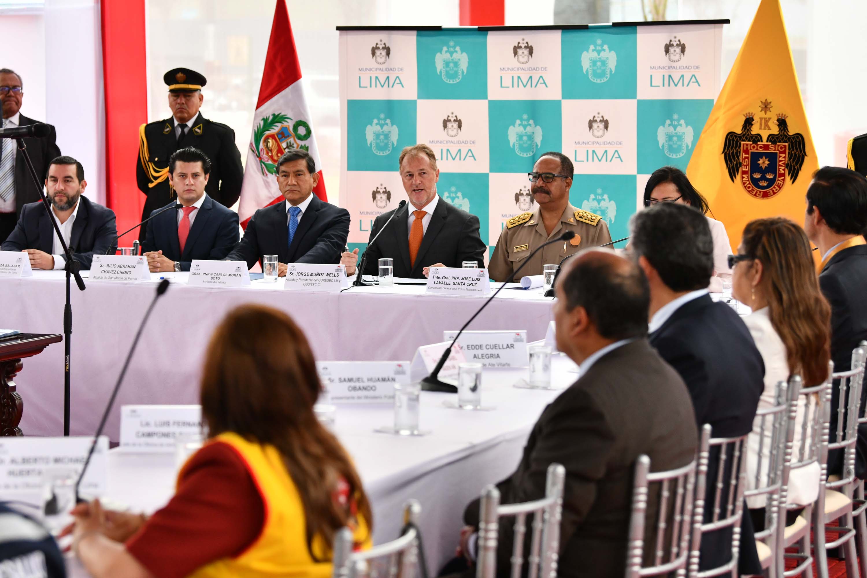 Ministro del Interior, Carlos Morán, participó en primera reunión del Comité Regional y Distrital de Seguridad Ciudadana, encabezada por el alcalde de Lima, Jorge Muñoz.