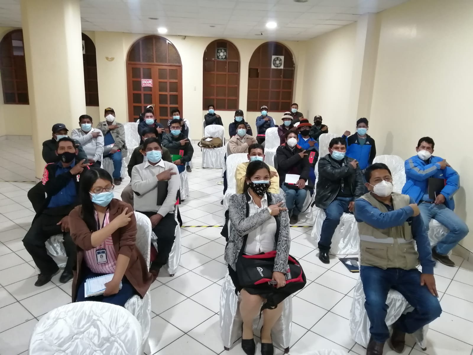 Ministerio de Cultura: Más de 380 líderes y lideresas indígenas de 6 regiones fueron capacitados sobre importancia de vacuna contra COVID-19