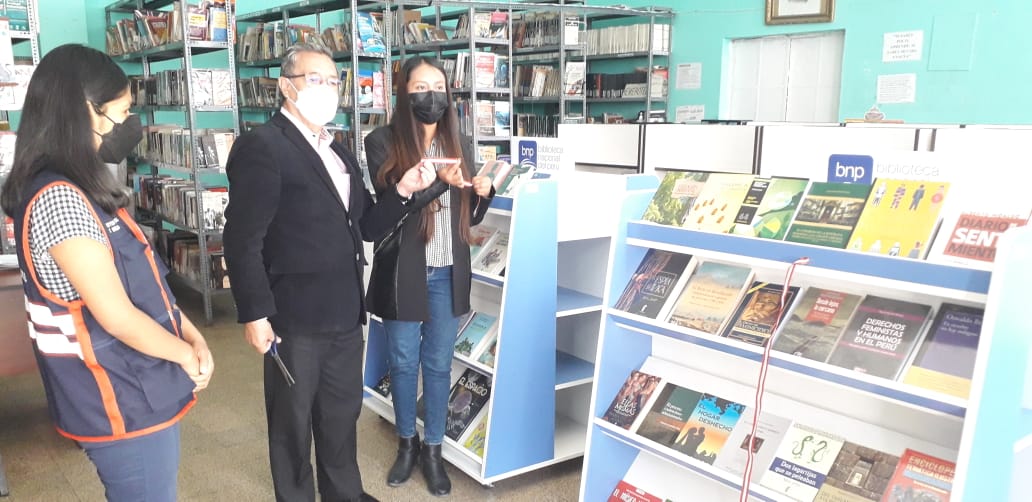 Ministerio de Cultura entrega 515 libros a la Municipalidad Distrital de Huamanga en Ayacucho
