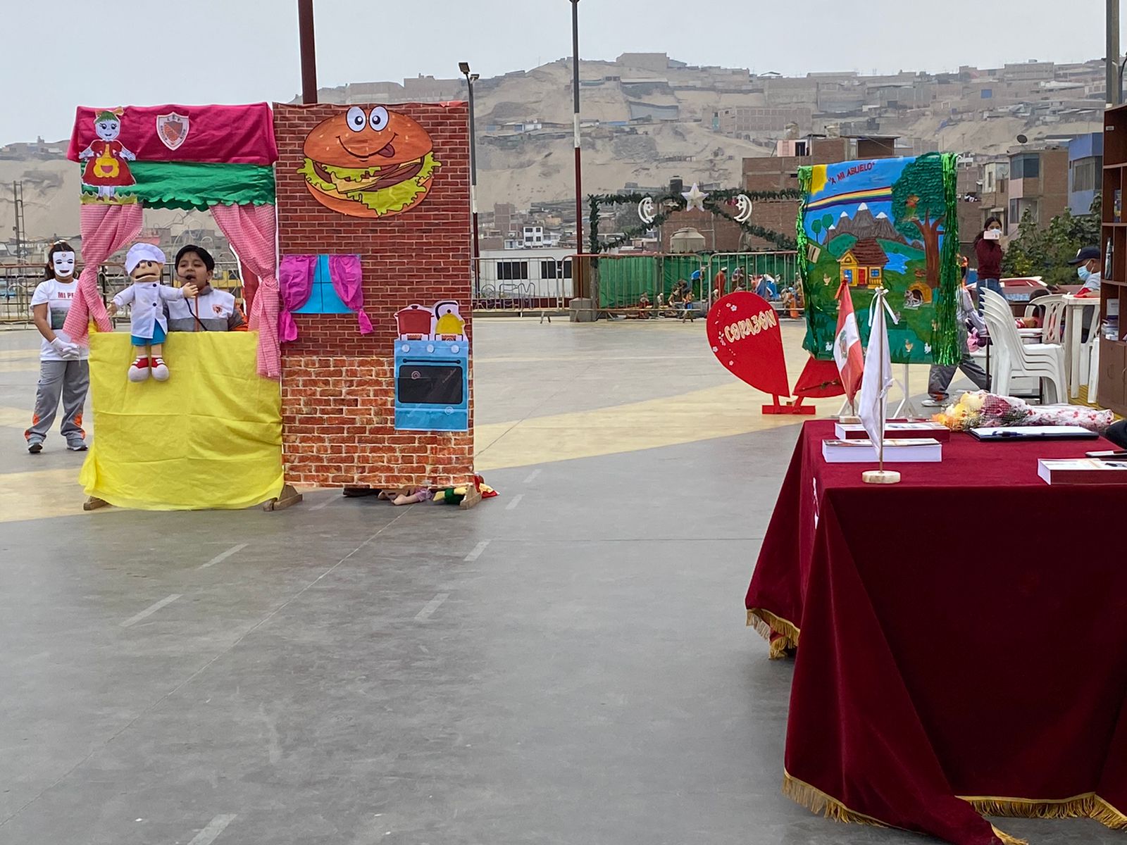 Municipalidad Distrital de Mi Perú recibió 250 colecciones de libros del Ministerio de Cultura