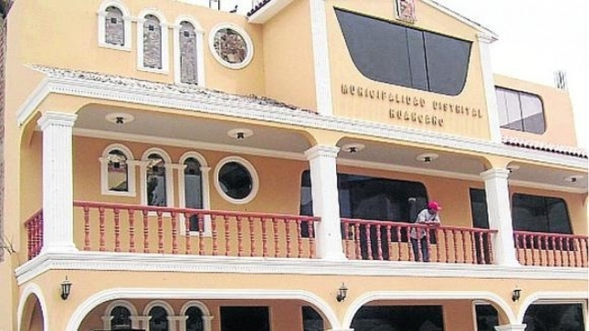 Contraloría detecta irregularidades en obra de saneamiento en Pisco