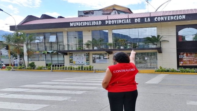Contraloría alertó que Municipalidad Provincial de La Convención contrató a 30 personas que no reúnen perfil