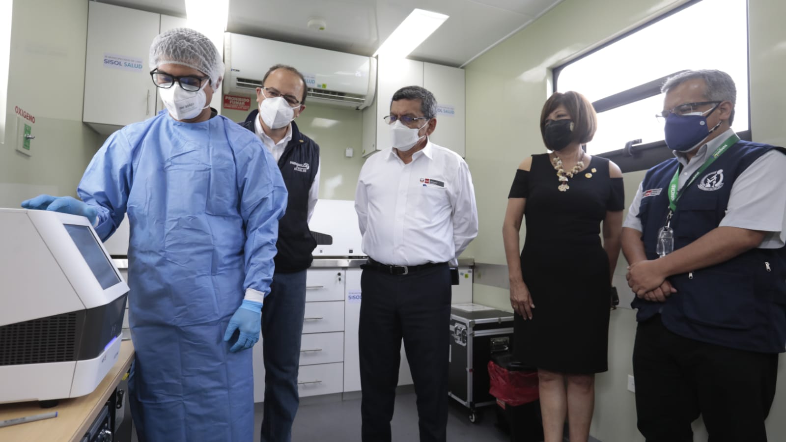 Personas con comorbilidades y adultos mayores serán la prioridad para la toma de pruebas moleculares