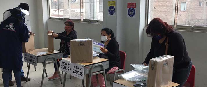 Las elecciones internas sirven para que los movimientos políticos definan a sus candidatos finales.