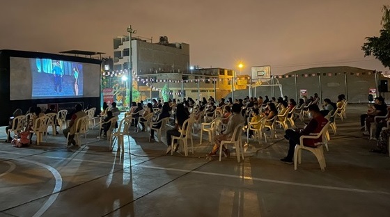 La película peruana “Coliseo” llegó a Puente Piedra con el piloto del programa “Butacas Abiertas”