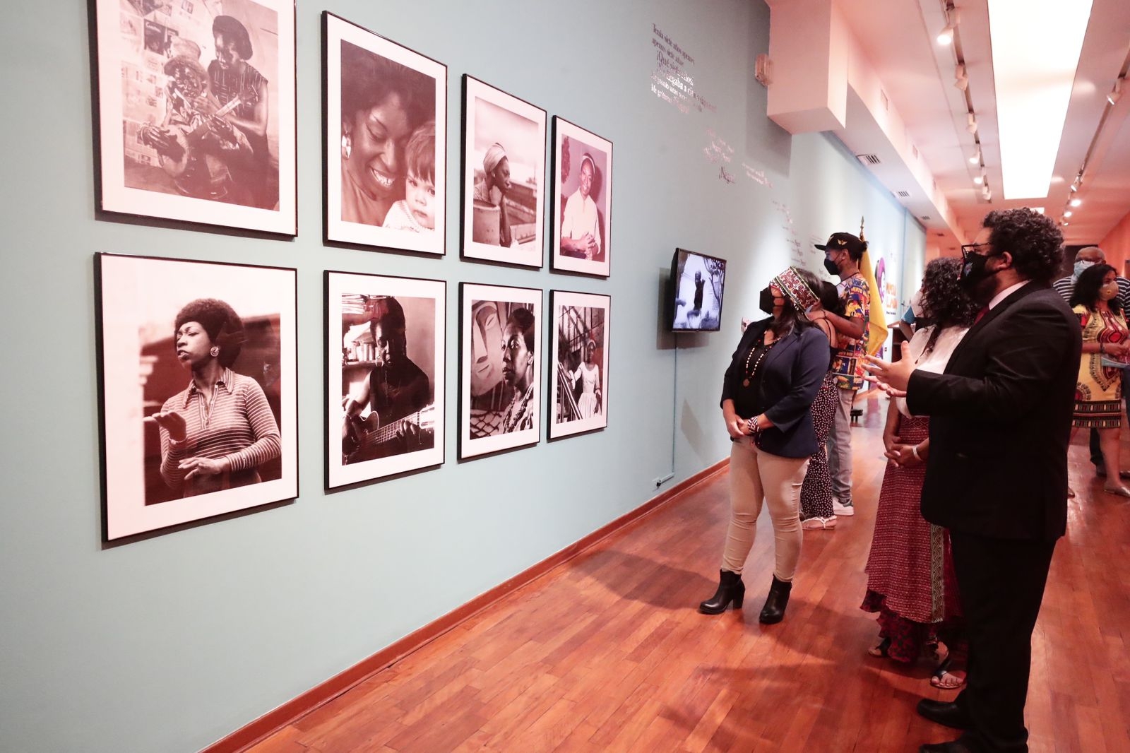 Viceministra de Interculturalidad: exposición sobre Victoria Santa Cruz aporta a difusión de su legado e invaluable aporte