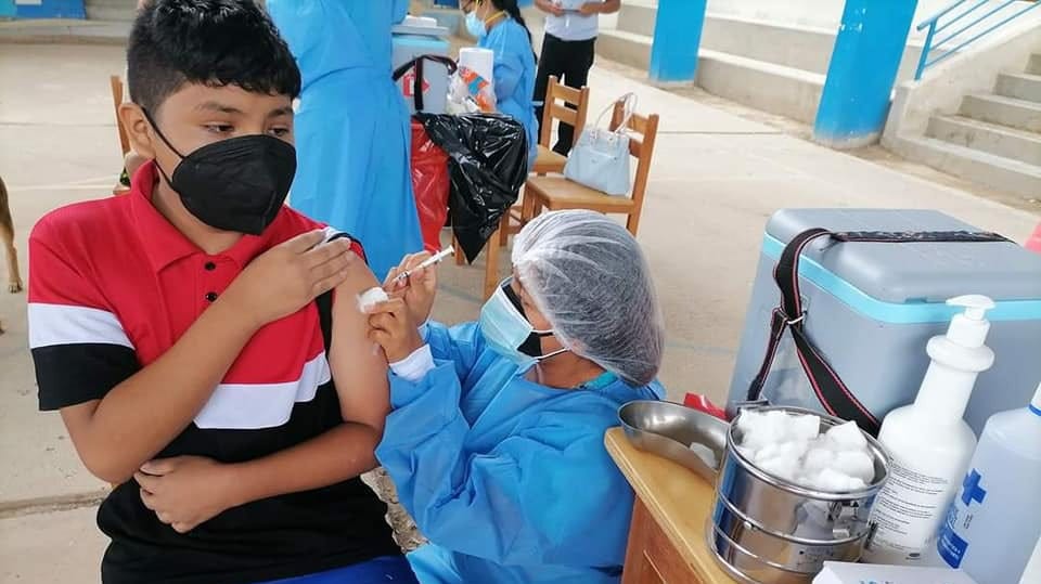 Tumbes inicia vacunación contra la COVID-19 a más de 7000 menores de 10 y 11 años y con comorbilidades