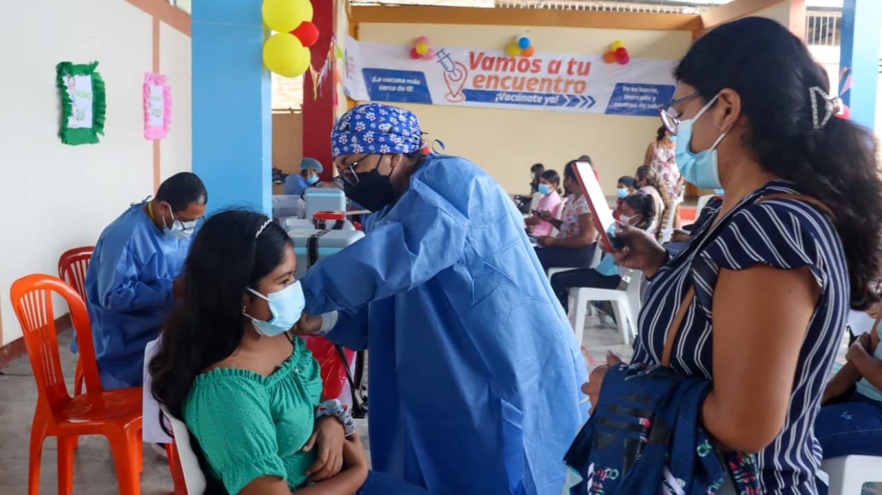 Tumbes inicia vacunación contra la COVID-19 a más de 7000 menores de 10 y 11 años y con comorbilidades