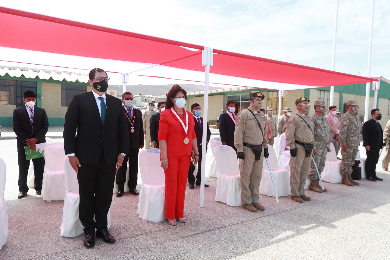 Foto del viceministro de Defensa, en Tacna, en donde presidió reconocimiento del nuevo comandante de la Sexta Brigada Blindada del Ejército.