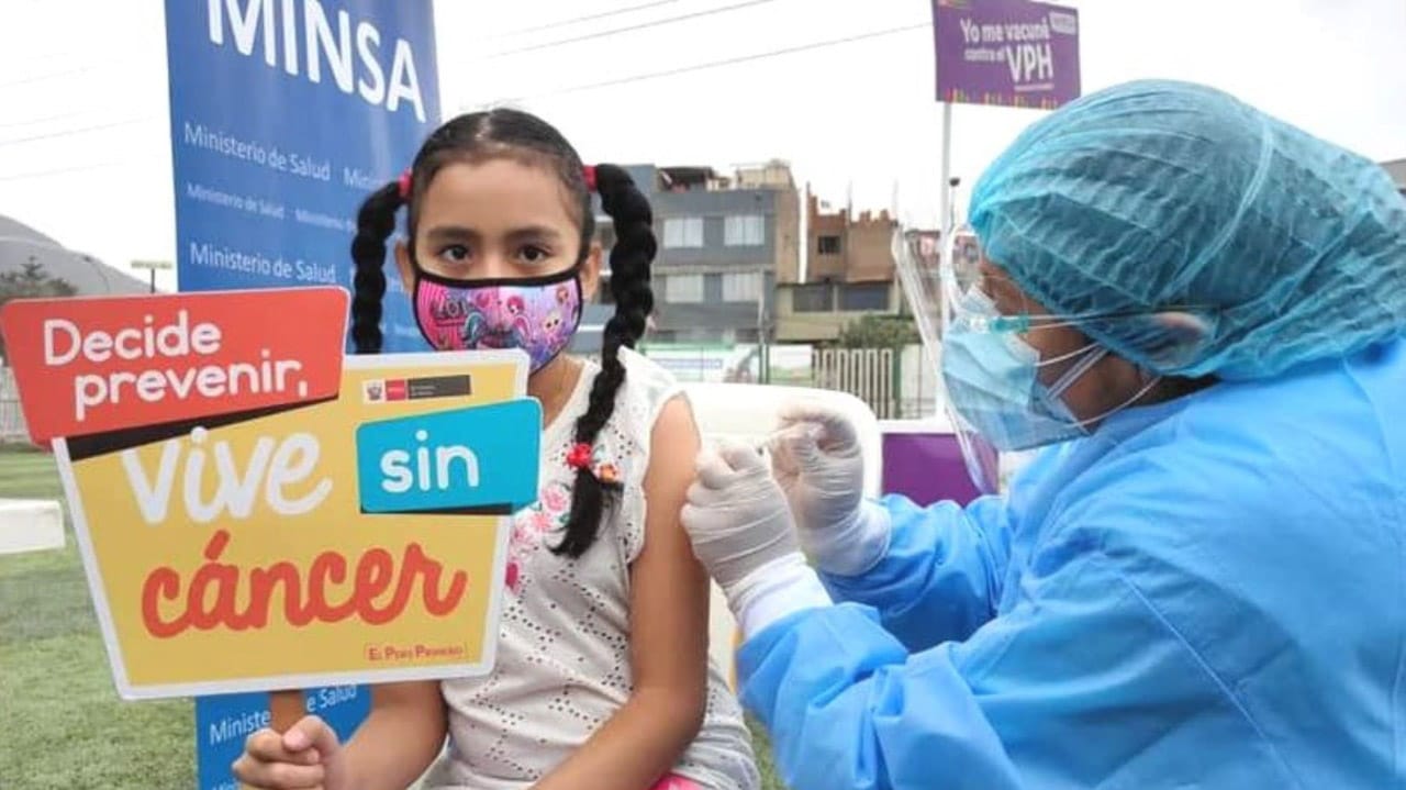 Minsa: Entre 5 y 6 mujeres fallecen cada día por cánceres relacionados al virus del papiloma humano