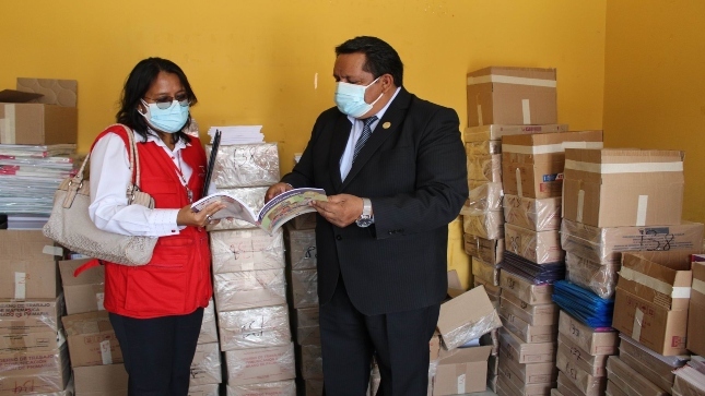 Contraloría supervisa en Huánuco más de 300 instituciones educativas públicas previo al retorno de clases