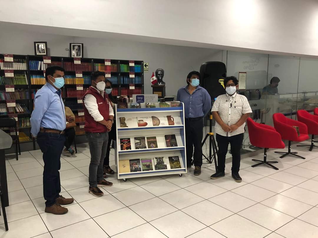 Ministerio de Cultura entrega más de 250 libros a la Municipalidad Distrital de Ate
