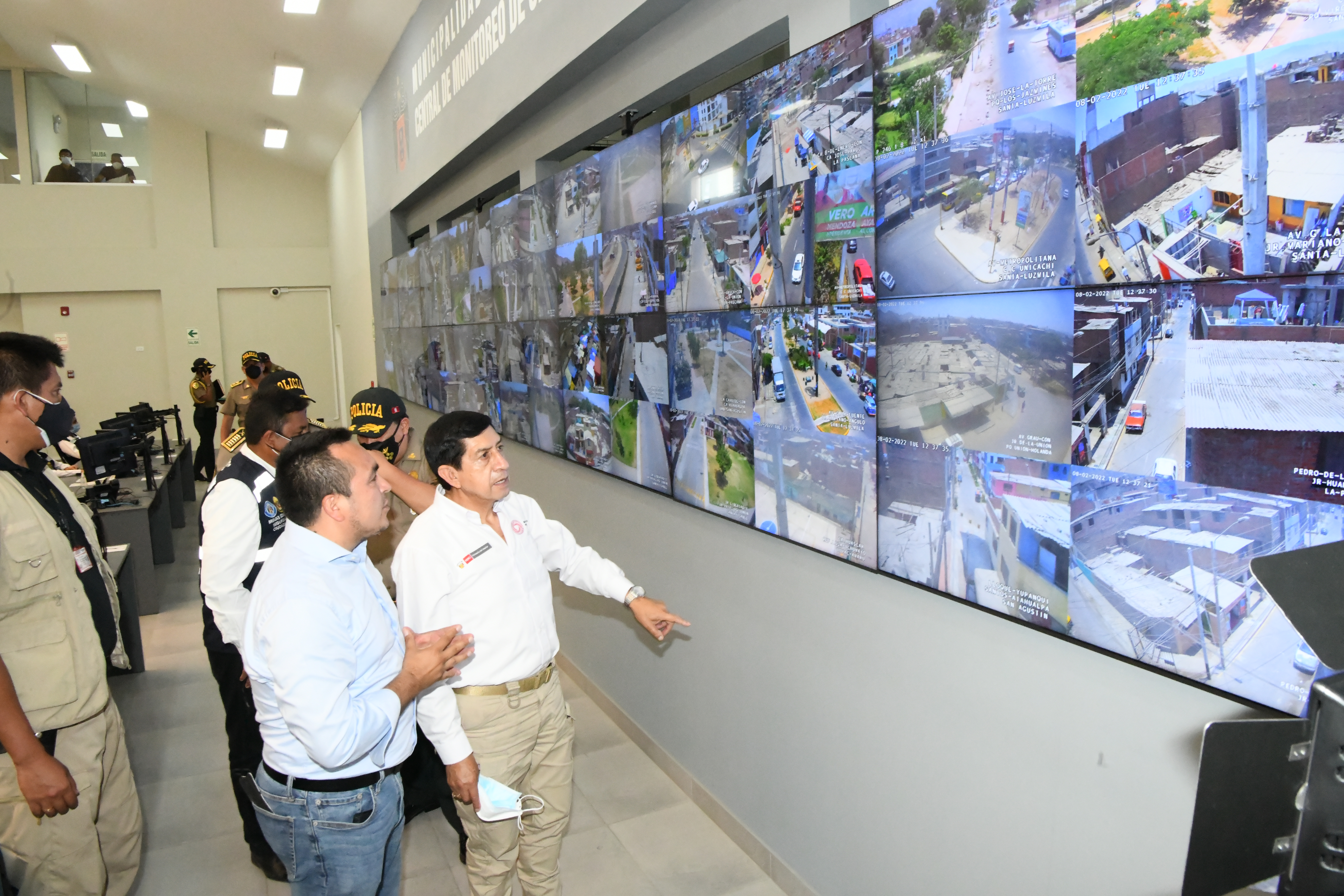 Titular del Interior lideró ceremonia de estrategia “Comas viaja seguro” para empadronar a mototaxistas y garantizar la seguridad de los vecinos.