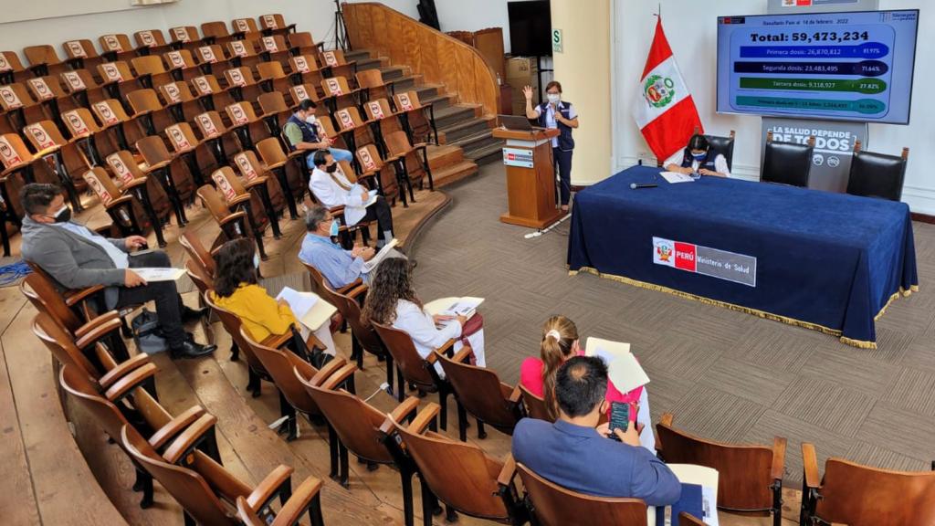 Colegios profesionales del sector salud respaldan el fortalecimiento del proceso de vacunación contra la COVID-19