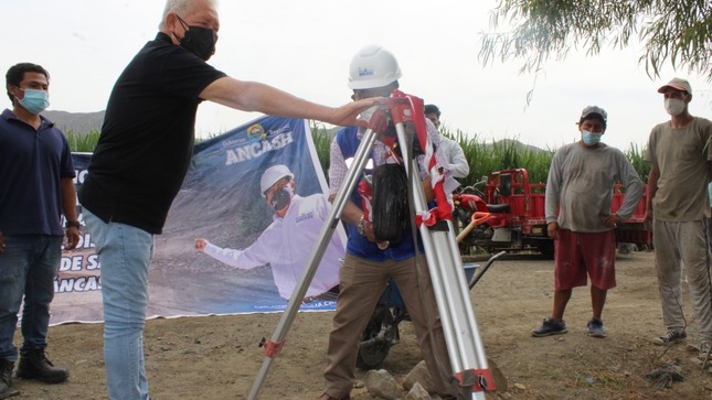  OBRAS DE PISTAS Y VEREDAS EN LOS DISTRITOS DE NEPEÑA Y COMANDANTE NOEL EN CASMA
