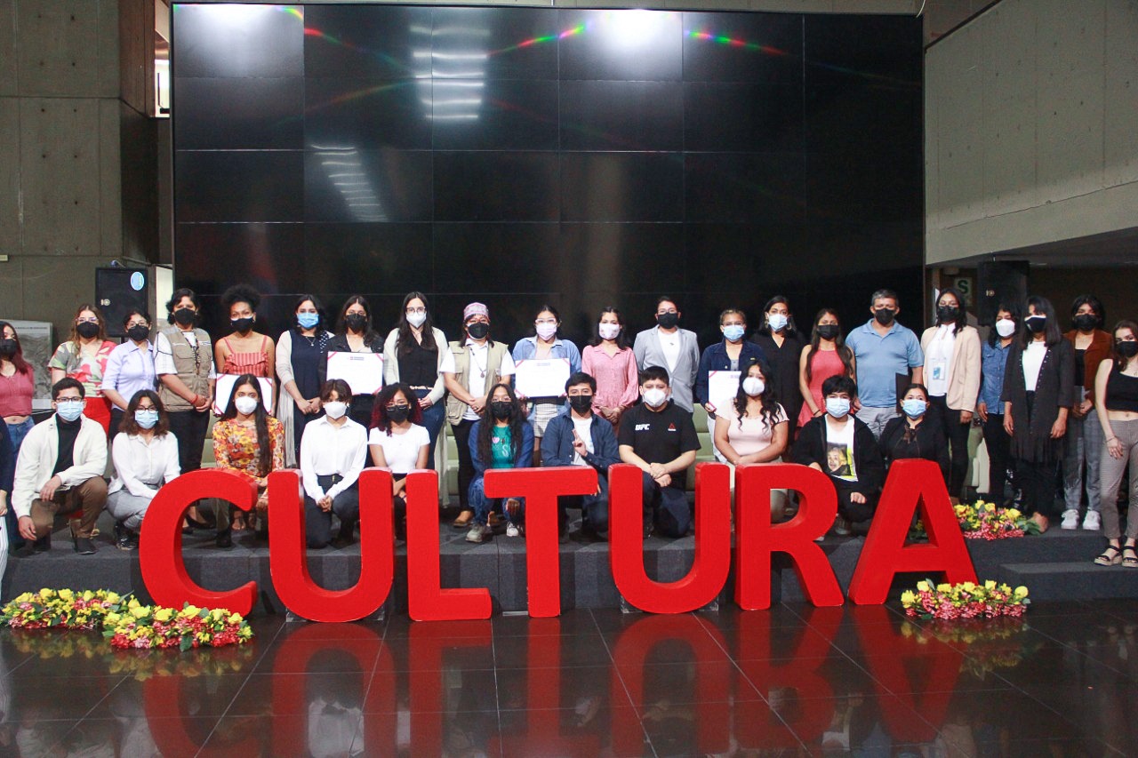 Viceministra de Interculturalidad Rocilda Nunta lideró reconocimiento a participantes del curso virtual “Hablemos de Racismo”