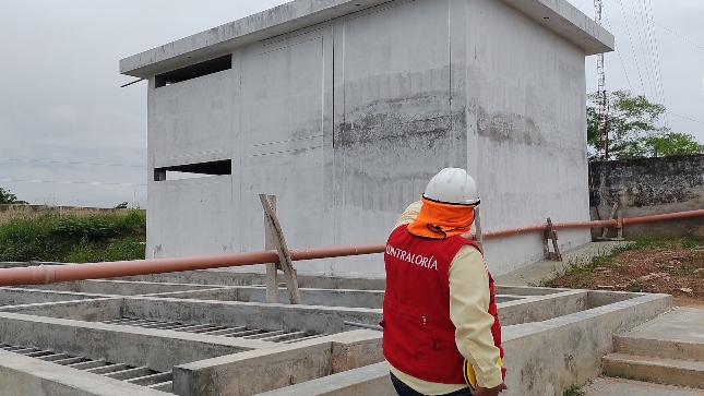 Contraloría advierte al Gobierno Regional deficiencias en obra de saneamiento de Irázola